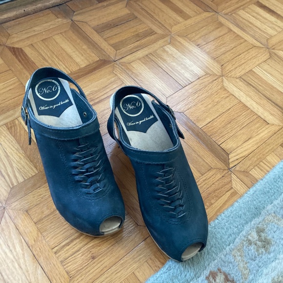 No 6 Clog open toe - Picture 1 of 3